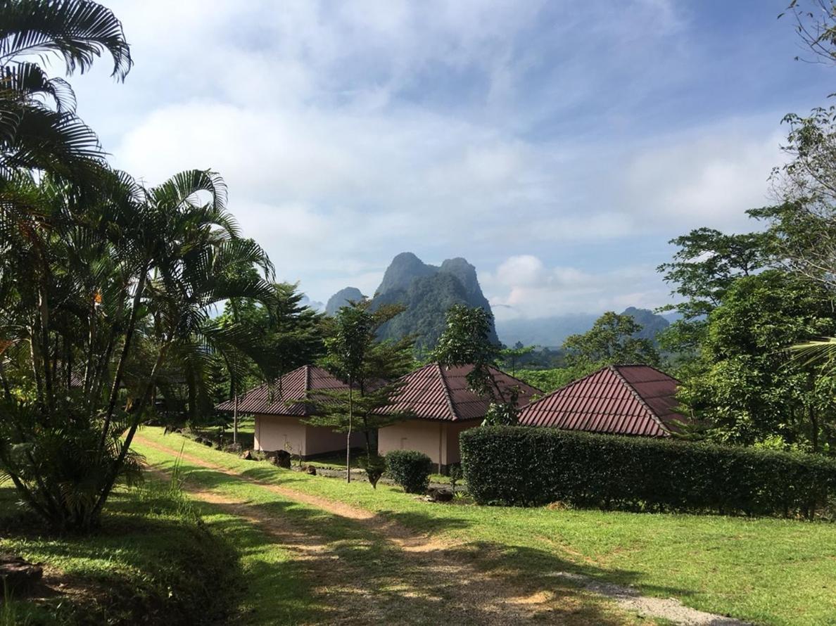 Khao Sok Hill Top Resort Khao Sok National Park エクステリア 写真