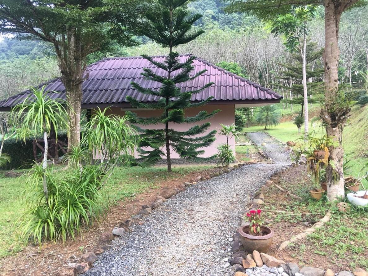 Khao Sok Hill Top Resort Khao Sok National Park エクステリア 写真